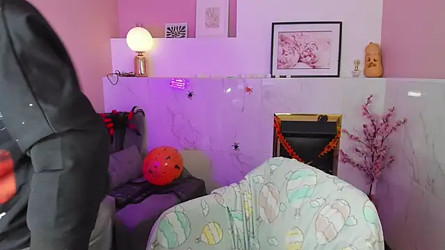 CarmenSoft online show from 11/02/25, 08:44