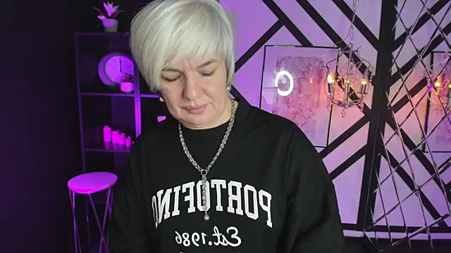 CarmenSoft online show from 11/10/25, 08:52