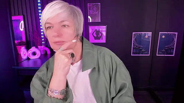 CarmenSoft online show from 11/21/25, 08:51