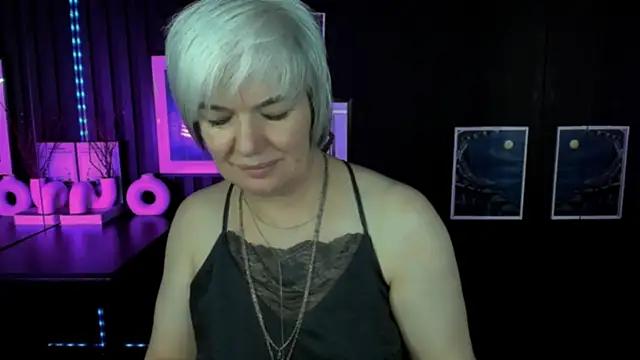 Snapshot of CarmenSoft chatting on 05/18/26, 04:18 CarmenSoft online show from 05/18/26, 04:18