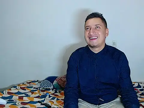 Snapshot of ares_sexxx chatting on 12/30/24, 08:47 ares sexxx online show from 12/30/24, 08:47