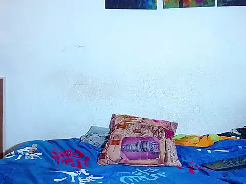 Snapshot of ares_sexxx chatting on 01/11/25, 04:36 ares sexxx online show from 01/11/25, 04:36