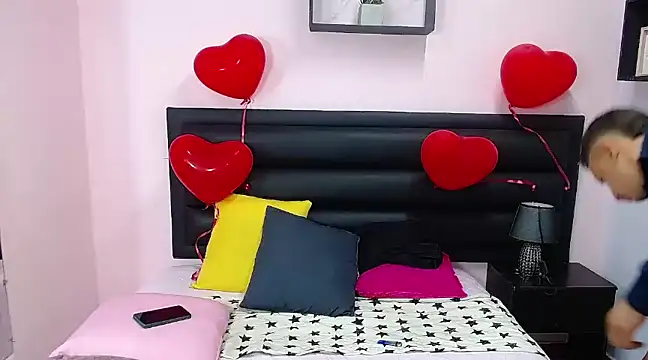 Snapshot of ares_sexxx chatting on 02/16/25, 08:11 ares sexxx online show from 02/16/25, 08:11