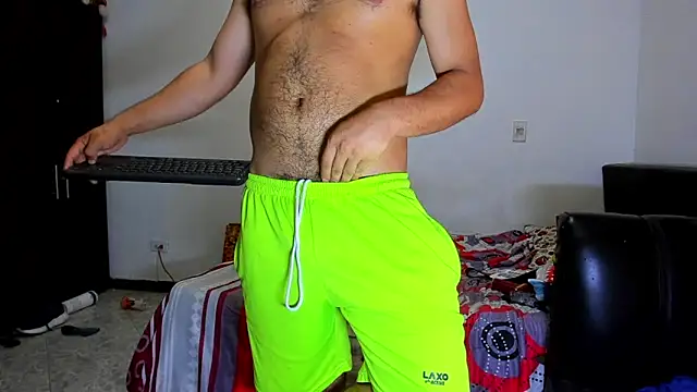 Snapshot of ares_sexxx chatting on 09/10/25, 08:09 ares sexxx online show from 09/10/25, 08:09