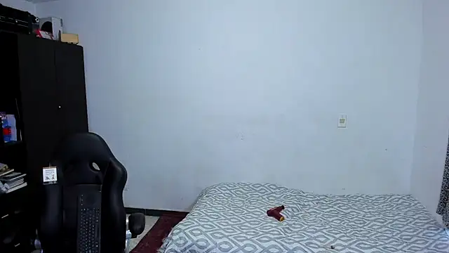 ares sexxx online show from 04/14/26, 11:49