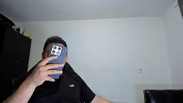 ares sexxx online show from 04/19/26, 04:50