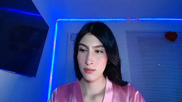 valeria gonzales  online show from 10/31/25, 12:00