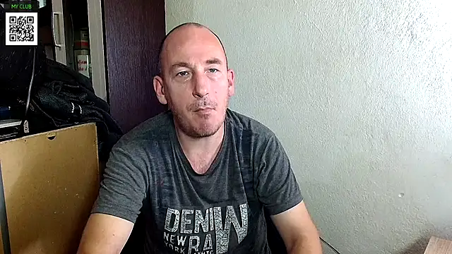 Snapshot of Johan___Barker chatting on 12/09/24, 07:39 Johan   Barker online show from 12/09/24, 07:39