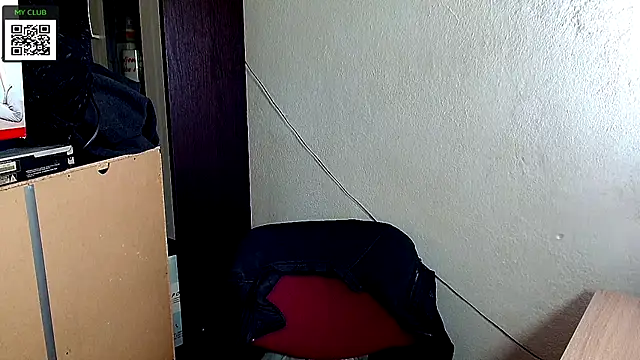 Snapshot of Johan___Barker chatting on 12/10/24, 07:22 Johan   Barker online show from 12/10/24, 07:22