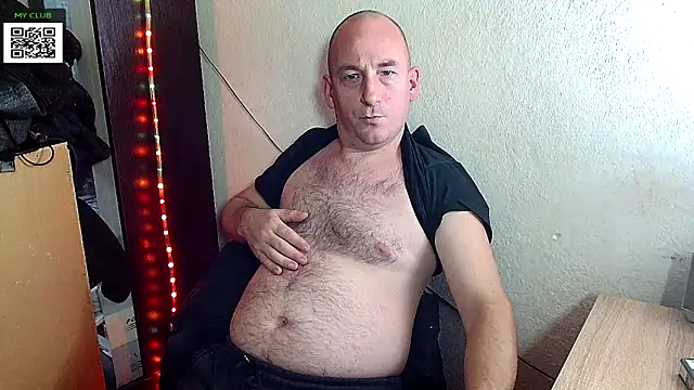 Snapshot of Johan___Barker chatting on 12/16/24, 02:38 Johan   Barker online show from 12/16/24, 02:38