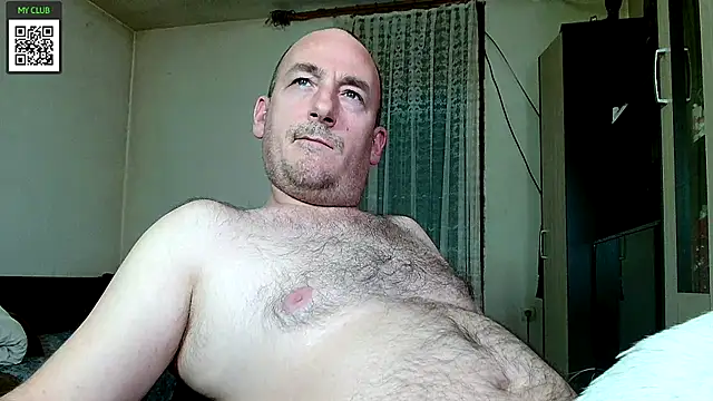 Snapshot of Johan___Barker chatting on 01/18/25, 06:43 Johan   Barker online show from 01/18/25, 06:43