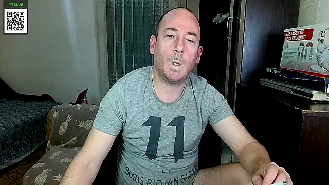 Snapshot of Johan___Barker chatting on 01/30/25, 04:48 Johan   Barker online show from 01/30/25, 04:48