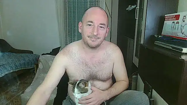 Snapshot of Johan___Barker chatting on 02/20/25, 08:39 Johan   Barker online show from 02/20/25, 08:39