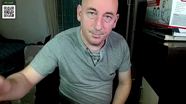 Snapshot of Johan___Barker chatting on 03/03/25, 05:09 Johan   Barker online show from 03/03/25, 05:09