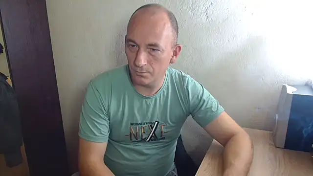 Snapshot of Johan___Barker chatting on 10/06/25, 10:45 Johan   Barker online show from 10/06/25, 10:45