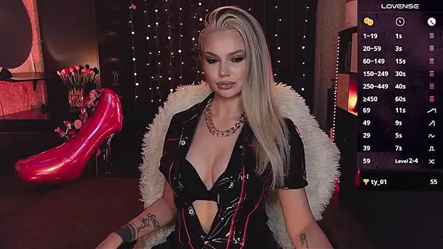 Snapshot of sunshine_vibes chatting on 12/08/24, 12:51 sunshine vibes online show from 12/08/24, 12:51