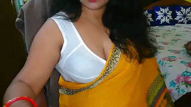 Snapshot of Anushka_21 chatting on 12/03/24, 06:26 Anushka 21 online show from 12/03/24, 06:26