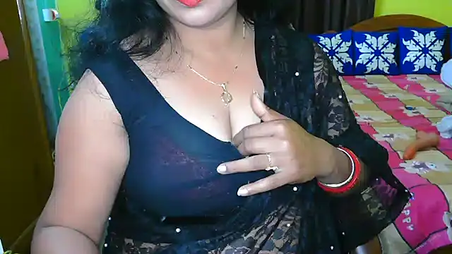 Snapshot of Anushka_21 chatting on 01/10/25, 07:43 Anushka 21 online show from 01/10/25, 07:43