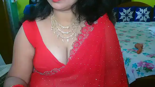 Snapshot of Anushka_21 chatting on 02/11/25, 06:44 Anushka 21 online show from 02/11/25, 06:44