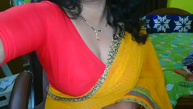 Snapshot of Anushka_21 chatting on 03/10/25, 02:06 Anushka 21 online show from 03/10/25, 02:06