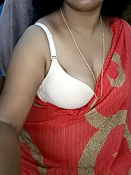 Snapshot of Anushka_21 chatting on 09/11/25, 07:03 Anushka 21 online show from 09/11/25, 07:03