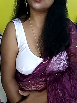 Snapshot of Anushka_21 chatting on 09/14/25, 05:56 Anushka 21 online show from 09/14/25, 05:56