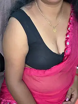 Snapshot of Anushka_21 chatting on 11/02/25, 01:52 Anushka 21 online show from 11/02/25, 01:52