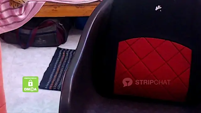 Snapshot of Novapol chatting on 01/05/25, 05:51 Novapol online show from 01/05/25, 05:51