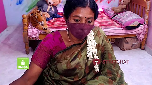 Snapshot of Novapol chatting on 01/26/25, 12:11 Novapol online show from 01/26/25, 12:11