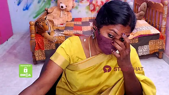 Snapshot of Novapol chatting on 02/13/25, 04:54 Novapol online show from 02/13/25, 04:54