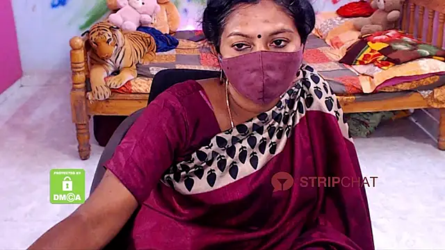 Snapshot of Novapol chatting on 03/13/25, 04:56 Novapol online show from 03/13/25, 04:56