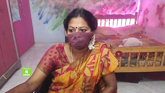 Snapshot of Novapol chatting on 09/19/25, 01:01 Novapol online show from 09/19/25, 01:01