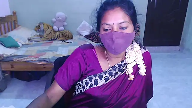 Snapshot of Novapol chatting on 07/02/26, 05:52 Novapol online show from 07/02/26, 05:52