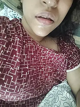 Snapshot of Lavanya_Shah chatting on 06/11/26, 10:02 Lavanya Shah online show from 06/11/26, 10:02