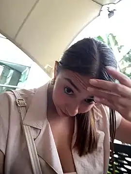 Hall 16 online show from 03/06/25, 10:04