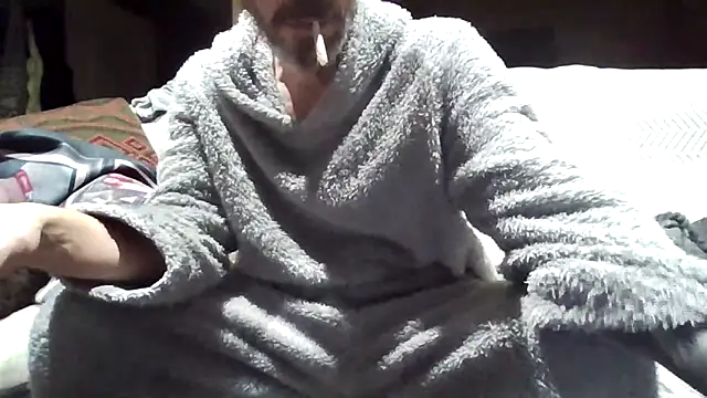 207RCCam online show from 11/15/25, 06:22