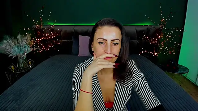 Rebecca Diamond online show from 03/16/25, 12:33