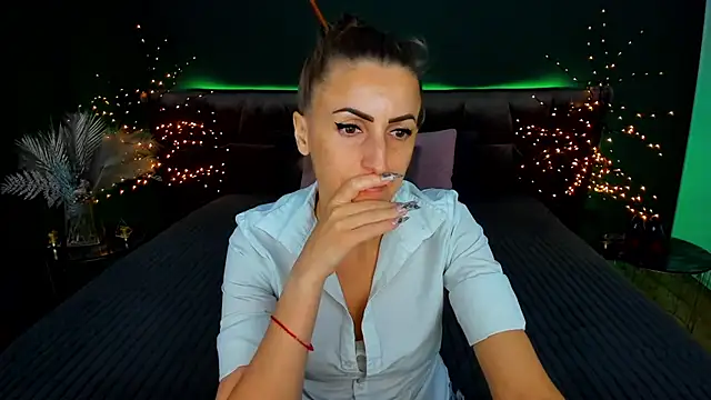 Rebecca Diamond online show from 09/24/25, 05:44