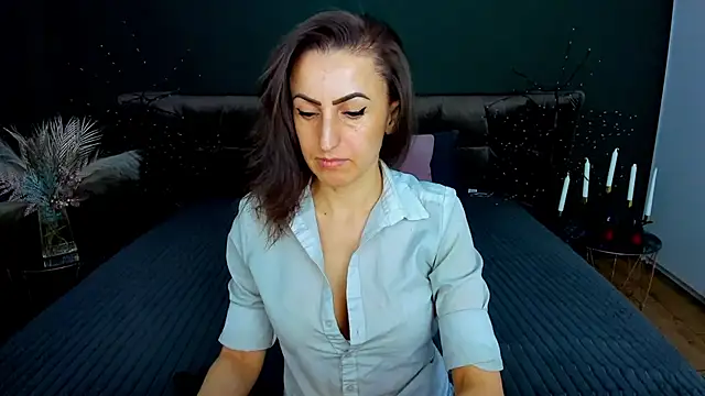 Rebecca Diamond online show from 02/17/26, 06:32