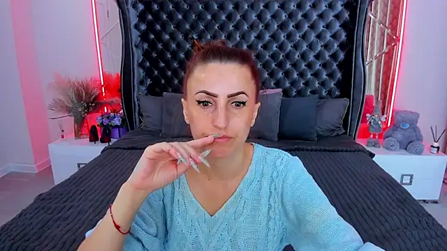 Snapshot of Rebecca_Diamond chatting on 05/10/26, 05:12 Rebecca Diamond online show from 05/10/26, 05:12