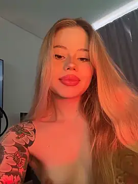 curchez  online show from 02/14/25, 08:15