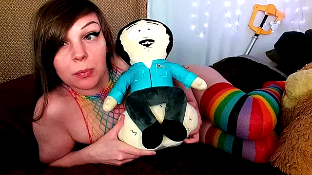 GamerGirlRoxyAndLee online show from 01/17/25, 10:34