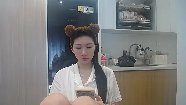 Snapshot of Asiagirll chatting on 06/28/26, 02:17 Asiagirll online show from 06/28/26, 02:17