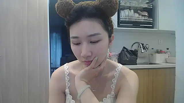 Snapshot of Asiagirll chatting on 07/03/26, 03:35 Asiagirll online show from 07/03/26, 03:35