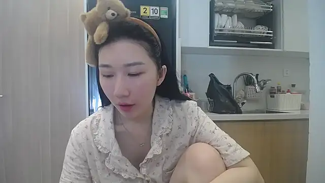 Snapshot of Asiagirll chatting on 07/14/26, 02:05 Asiagirll online show from 07/14/26, 02:05
