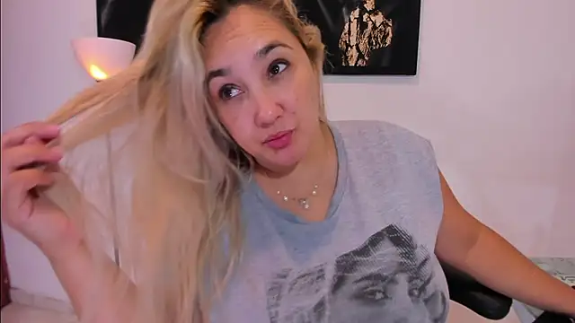 Eva MilfF online show from 01/06/25, 01:08