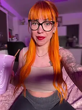 Pia July  online show from 01/10/25, 09:10