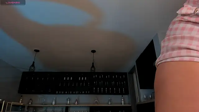 AbellaCroft online show from 10/21/25, 12:17