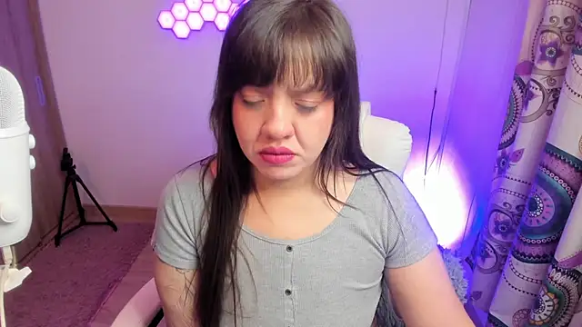 sophia grants online show from 10/28/25, 06:06