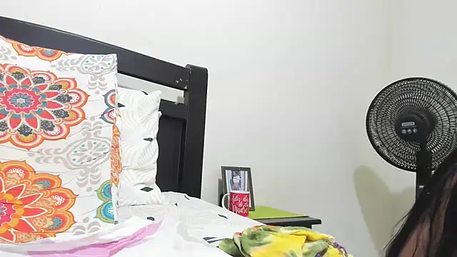 mara2020 69 online show from 01/24/25, 04:49